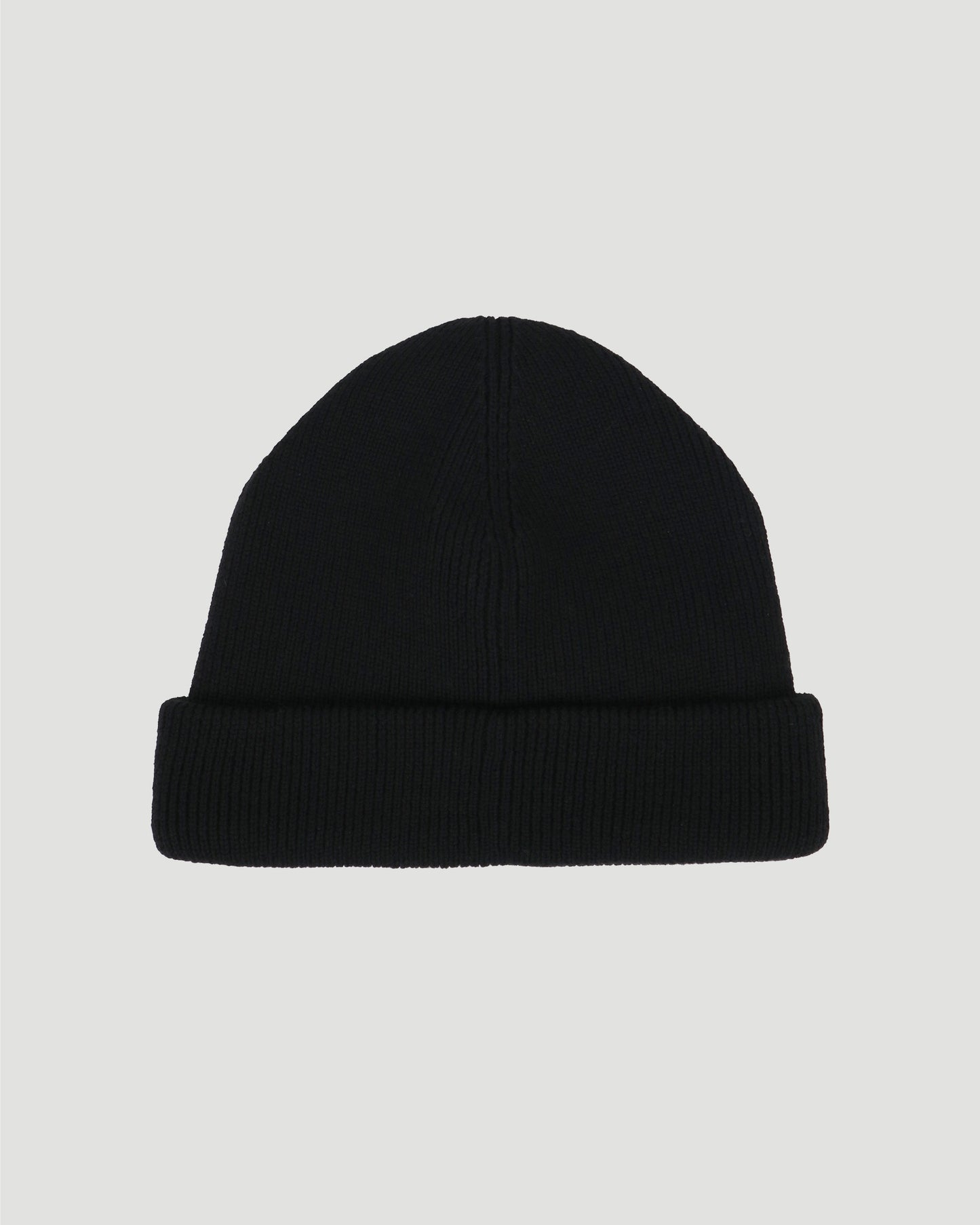CLASSIC LOGO BEANIE IN BLACK