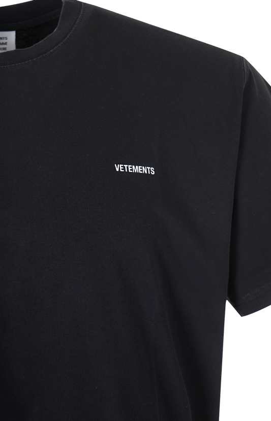 Vetements Logo-Print Short-Sleeve T-Shirt in Black — product photo 2
