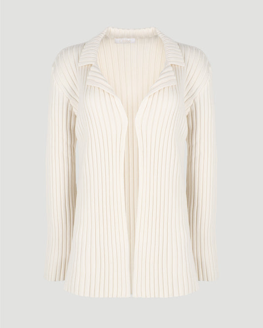 KNITTED CARDIGAN IN CREAM