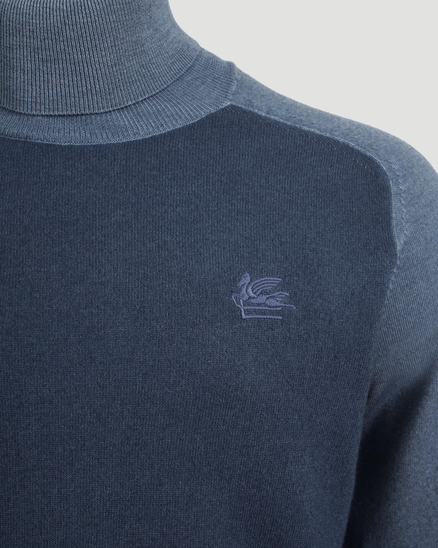 BLUE TURTLENECK WITH LOGO