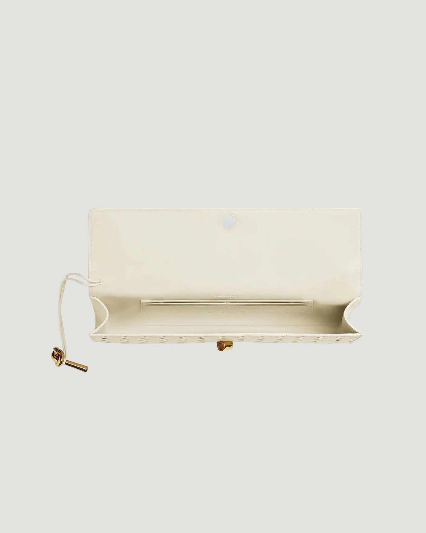 Andiamo Clutch in Sea Salt