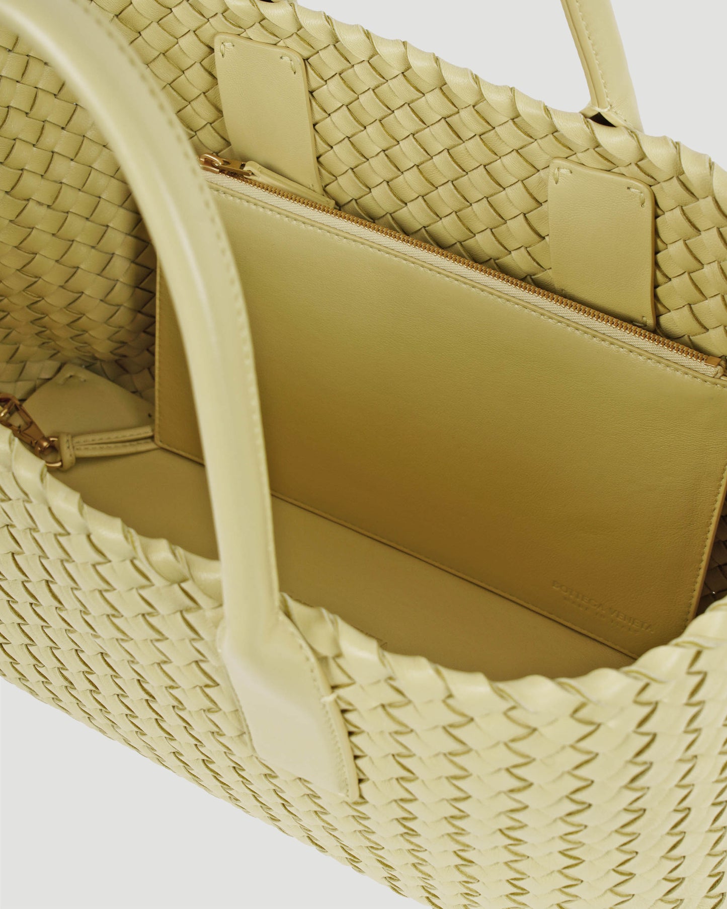 SMALL CABAT TOTE IN BUTTER