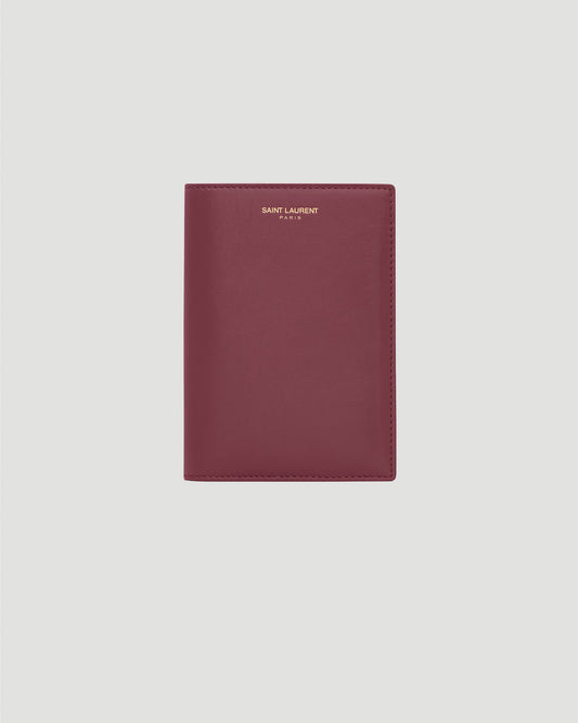 SHINY LEATHER PASSPORT HOLDER