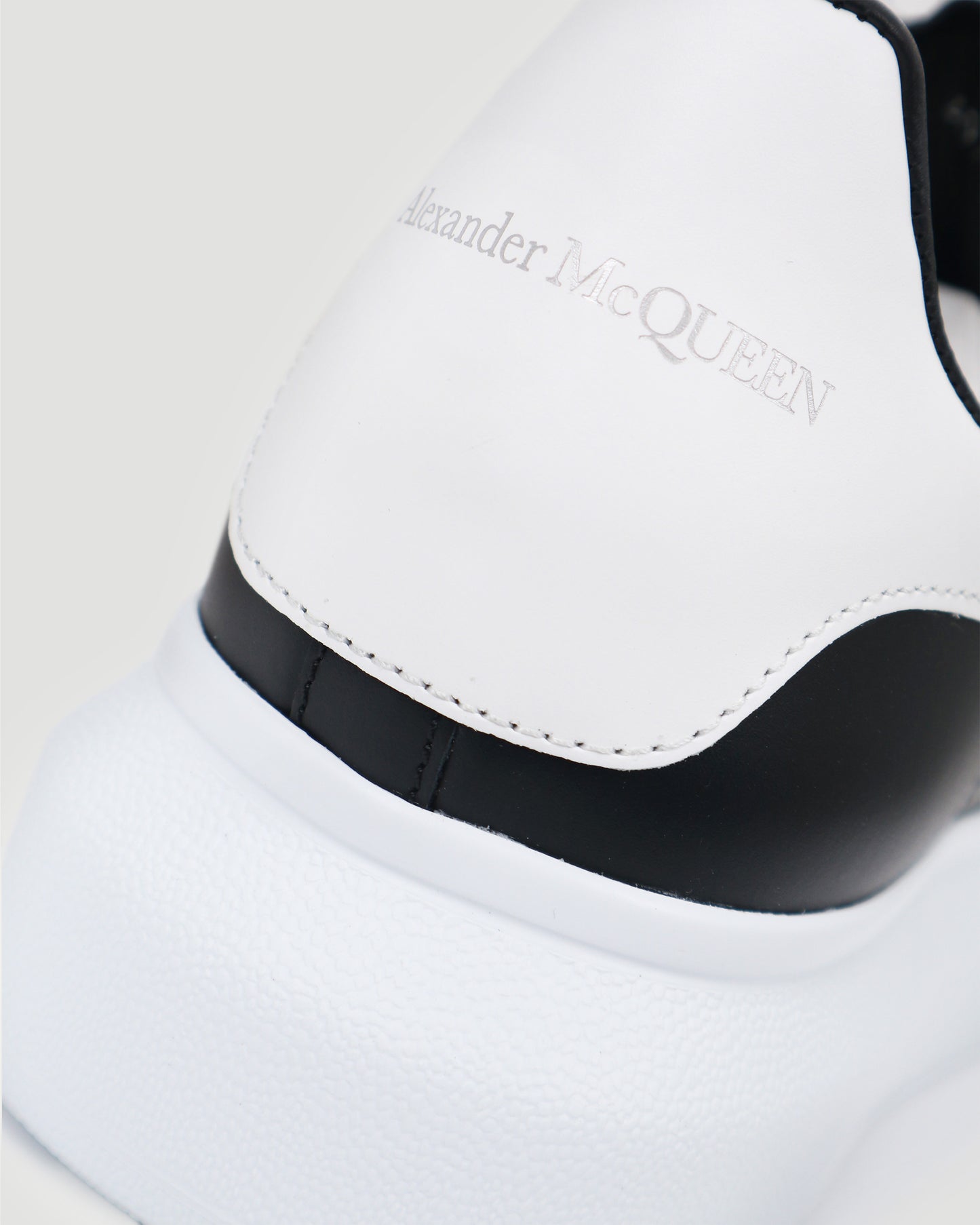 Oversized sneakers in black