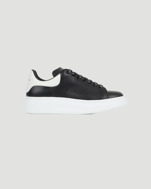 Oversized Sneaker in Black And White