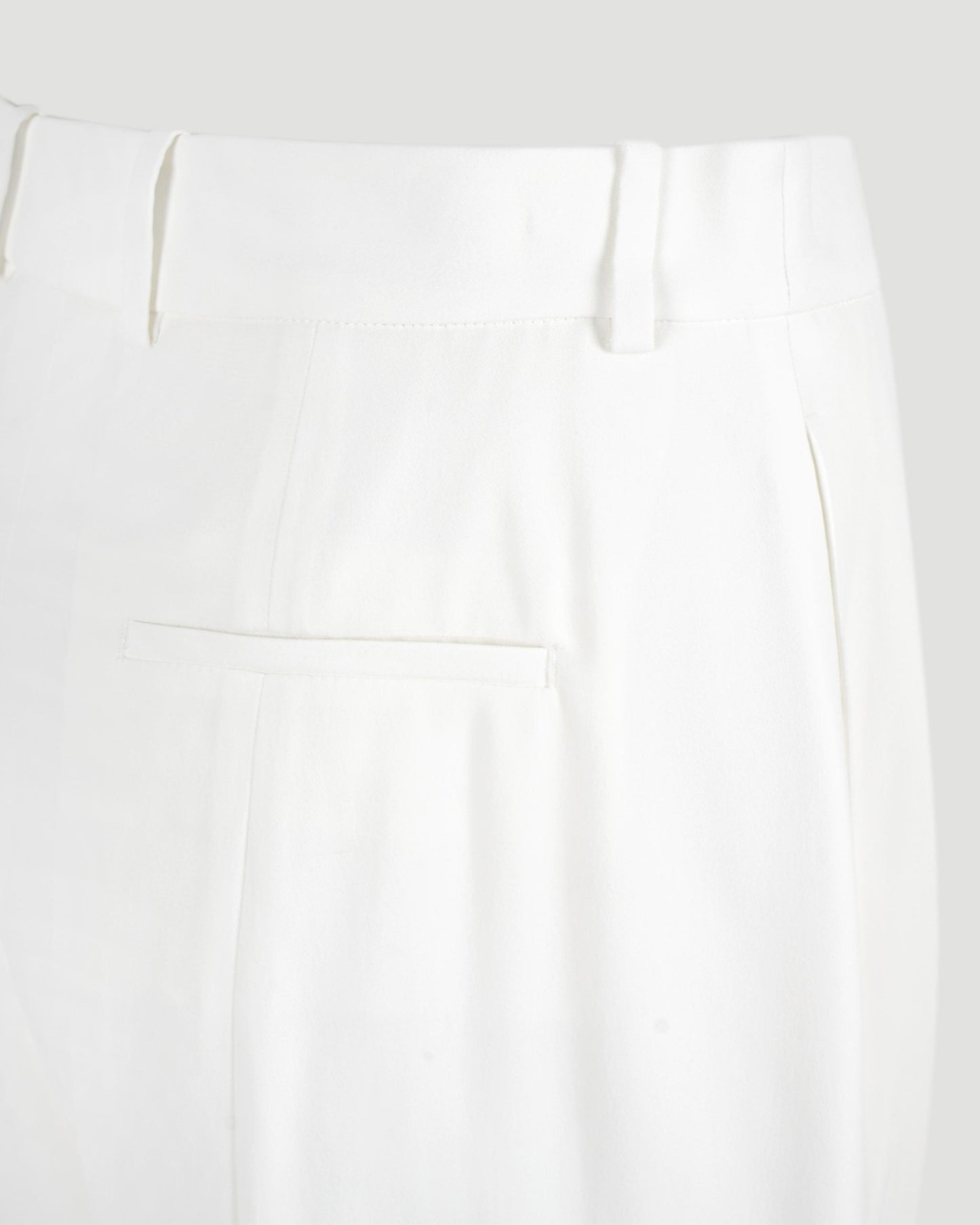 Leaf Crepe Cigarette Trousers in Light Ivory