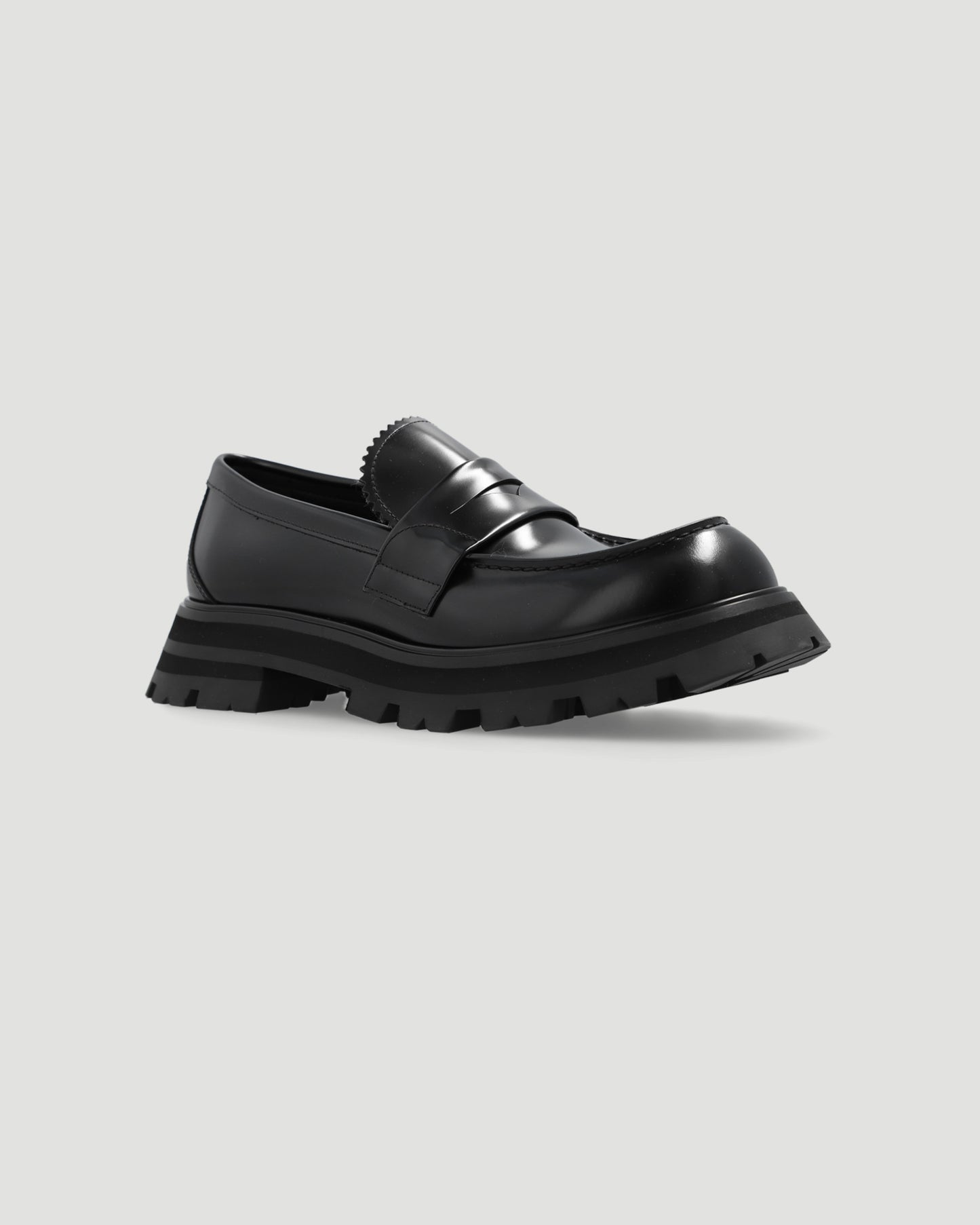 WANDER LOAFERS IN BLACK