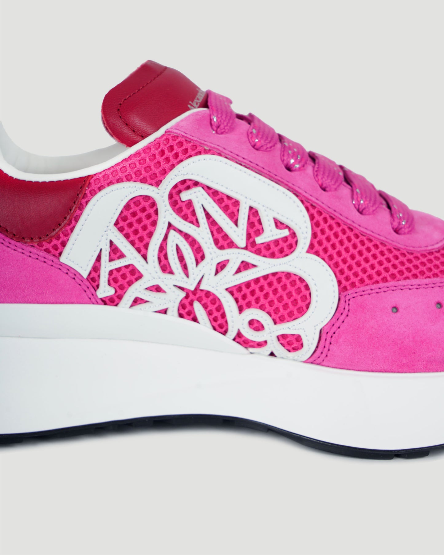 Sprint Runner in Pink and White