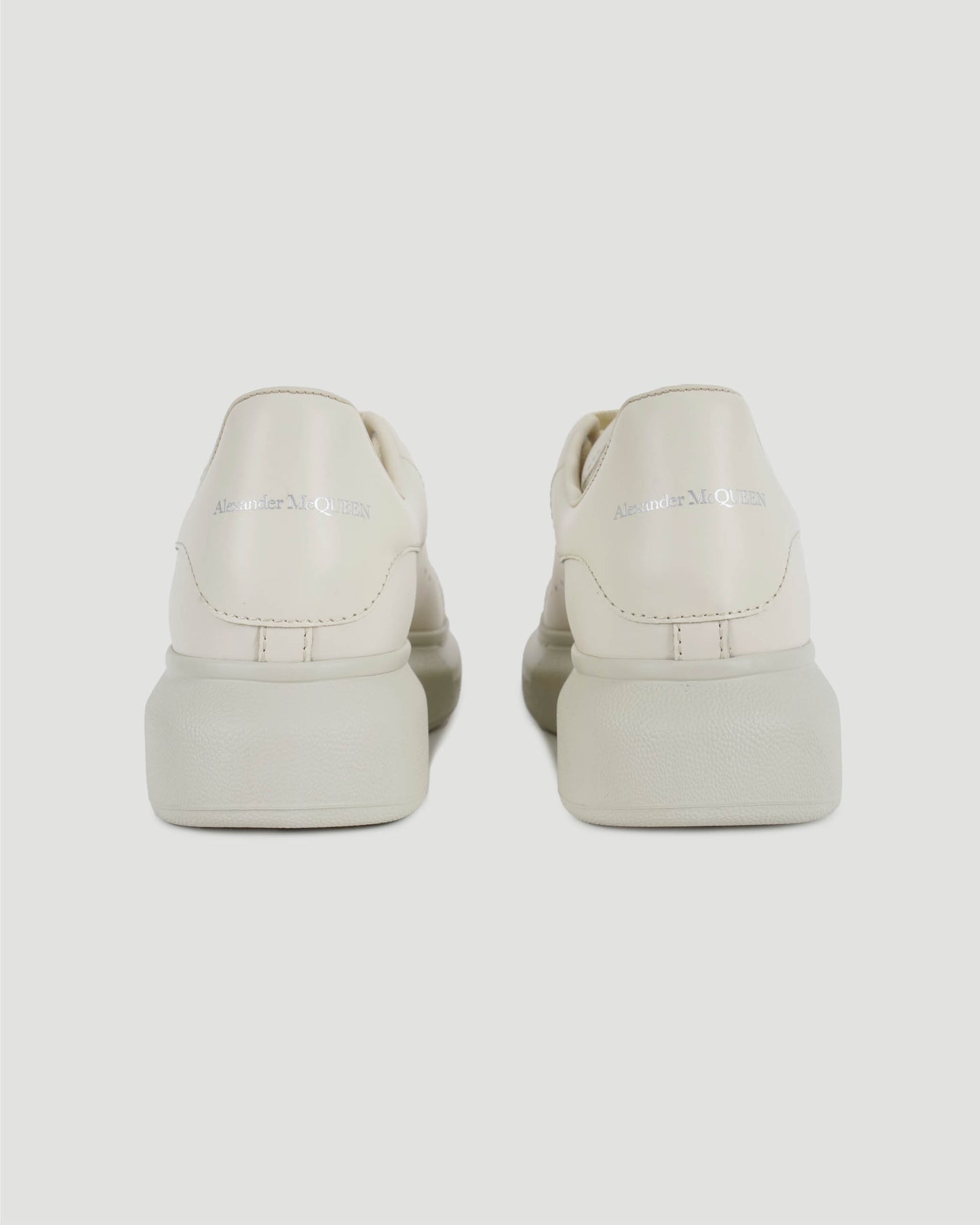 OVERSIZED SNEAKERS IN CALCIO