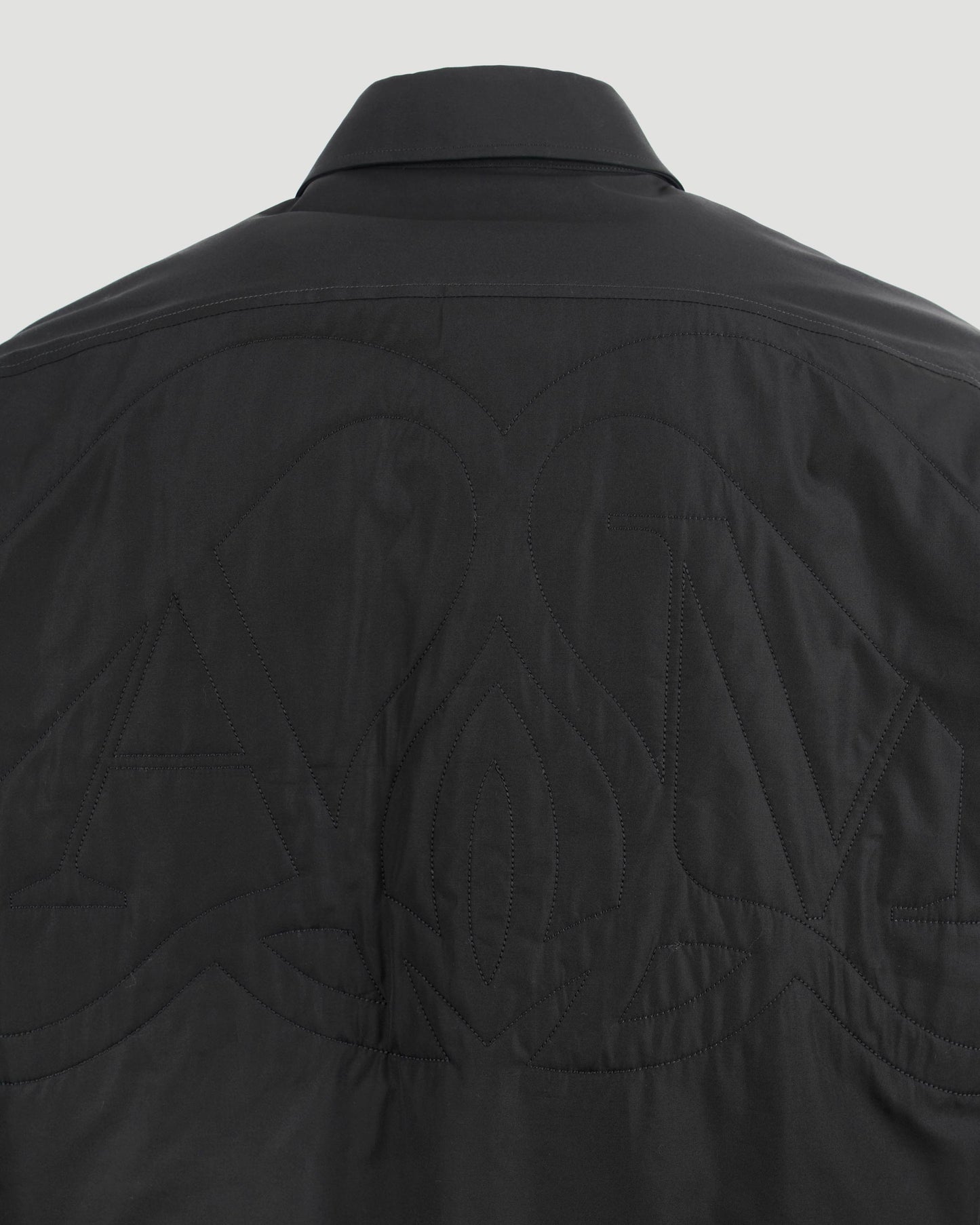 Seal Logo Shirt in Black