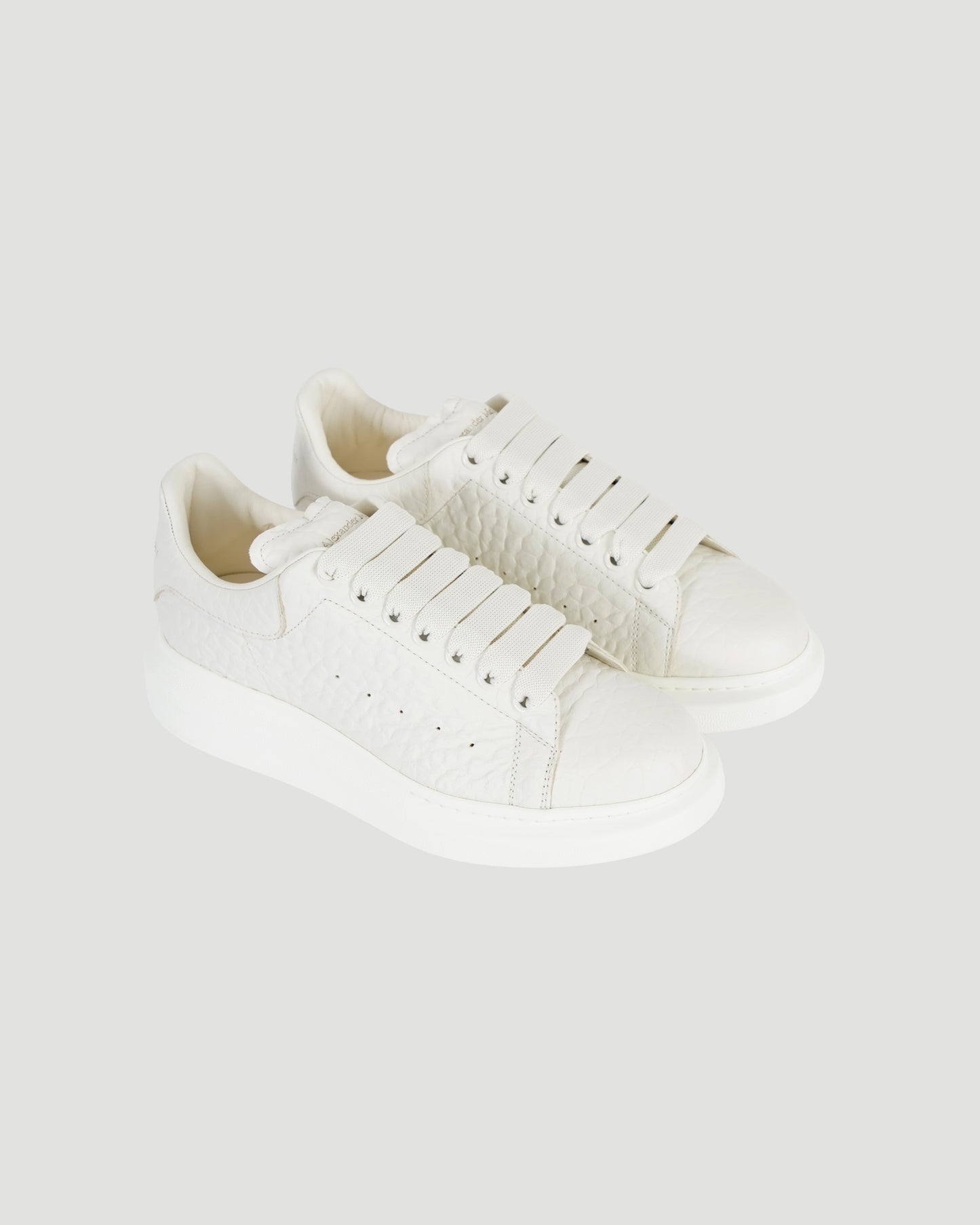 Oversized Sneaker in Off White