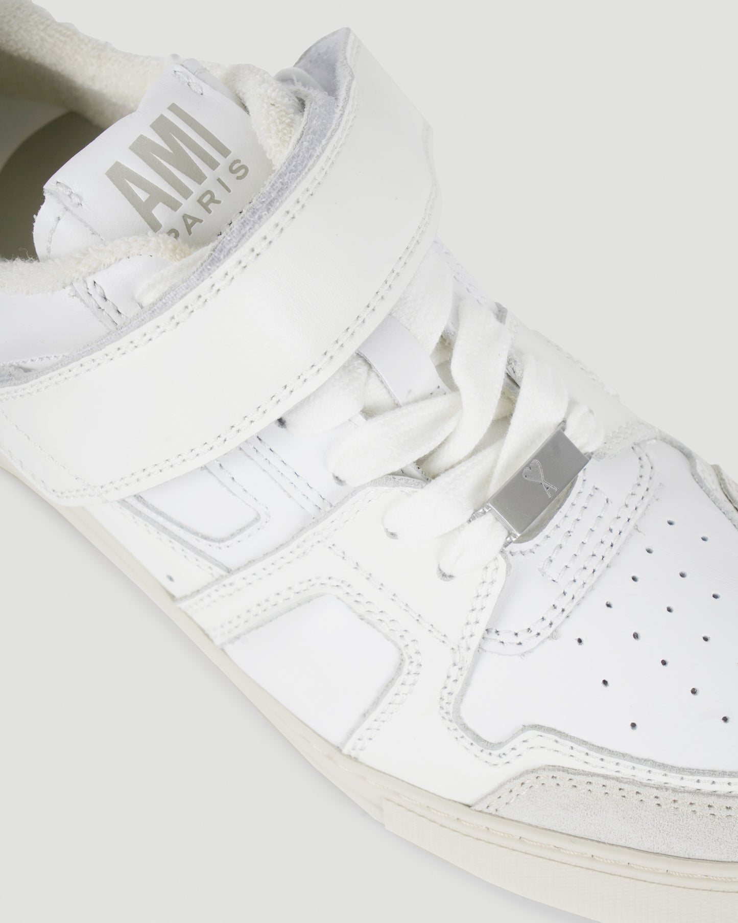 AMI ALEXANDRE MATTIUSSI WHITE SNEAKERS
