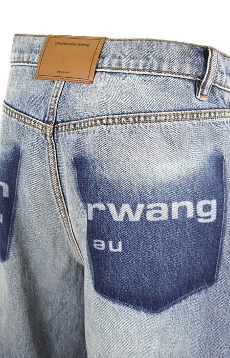 Logo Pocket Jeans in Light Indigo