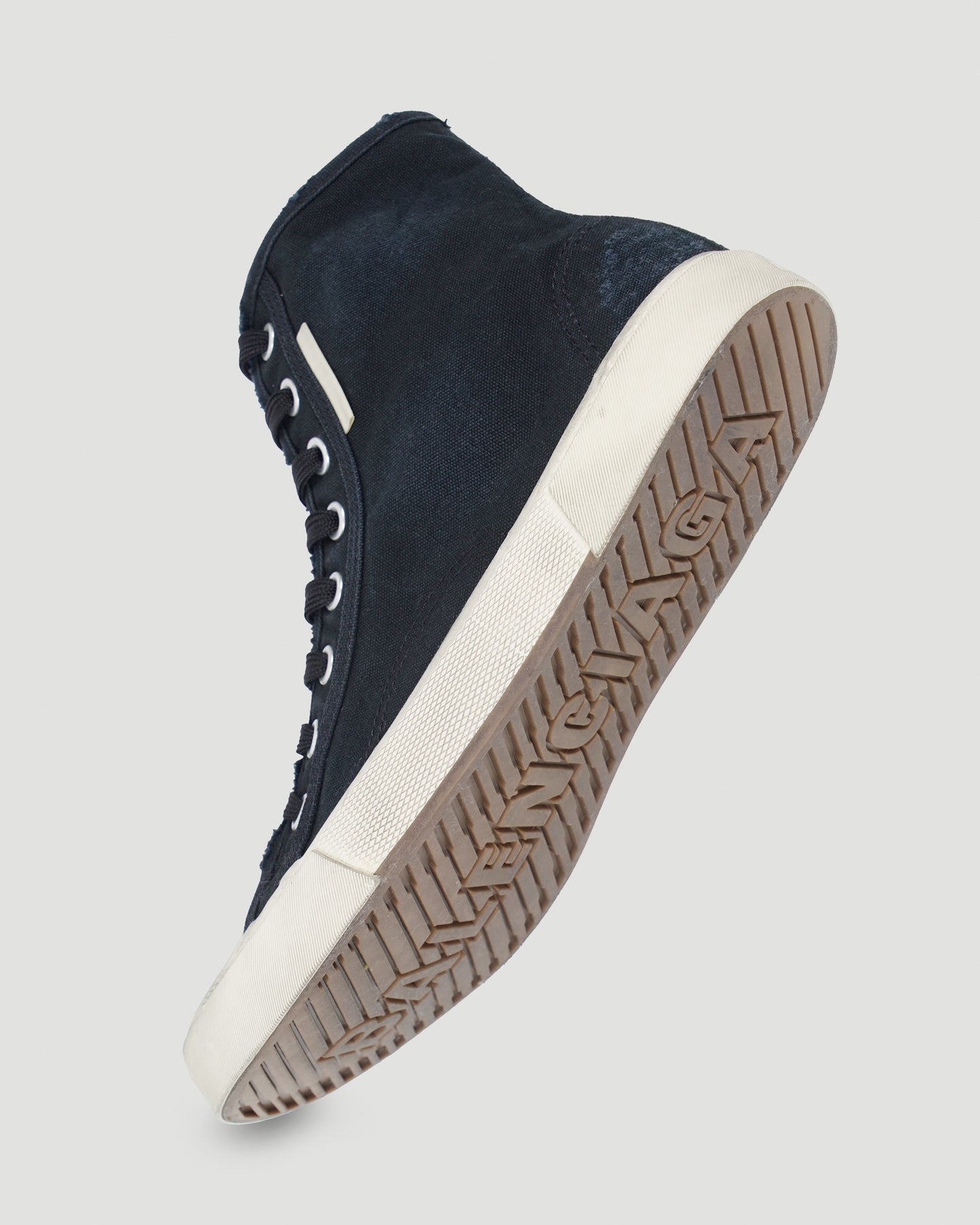 PARIS HIGH TOP SNEAKERS
