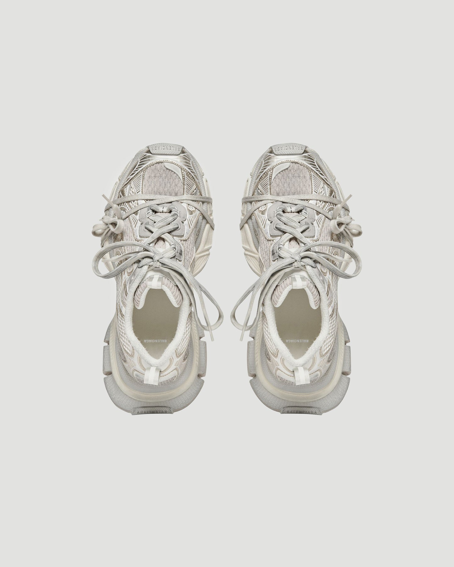 3XL TRAINERS IN WHITE