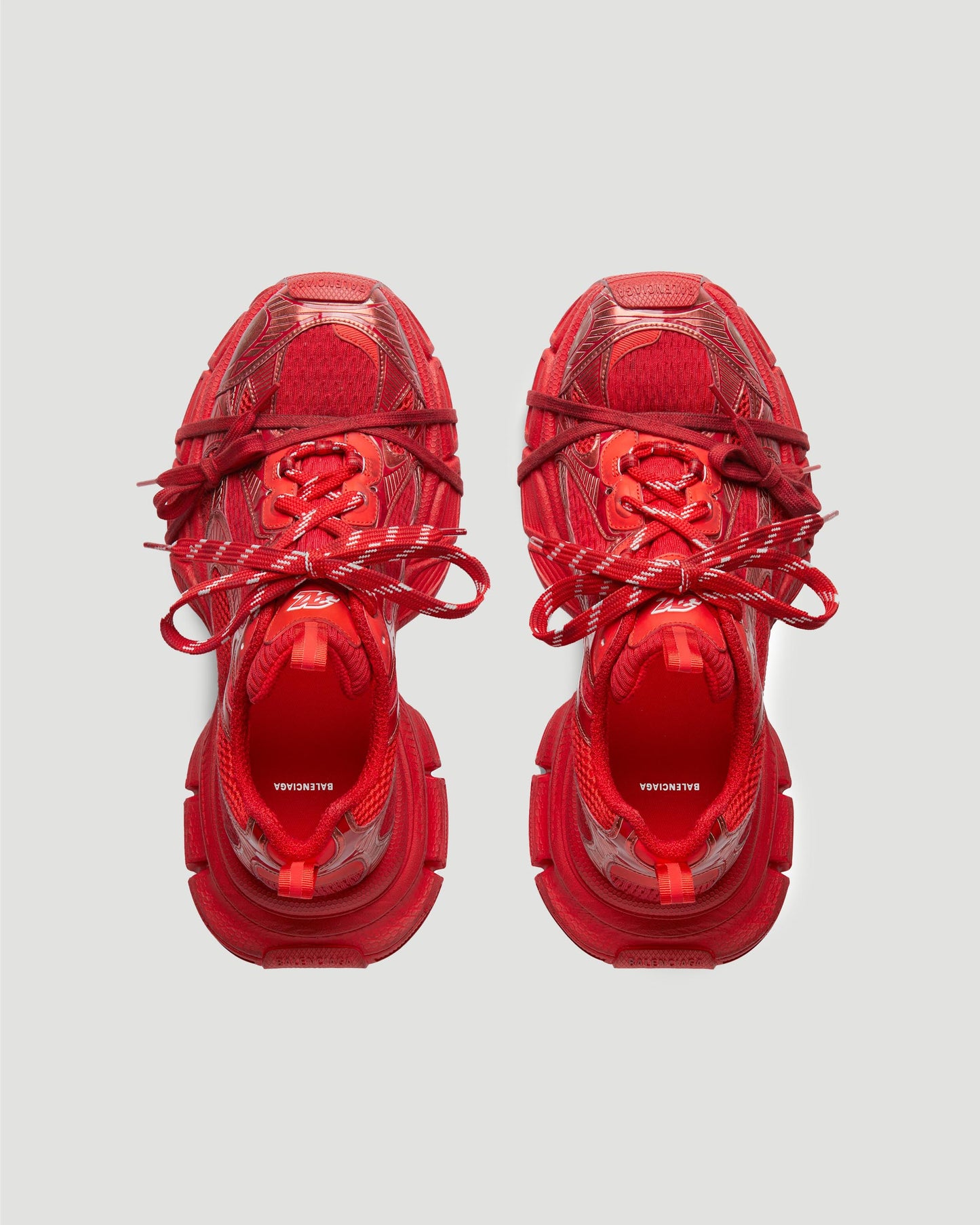 3XL Sneaker in red mesh and polyurethane
