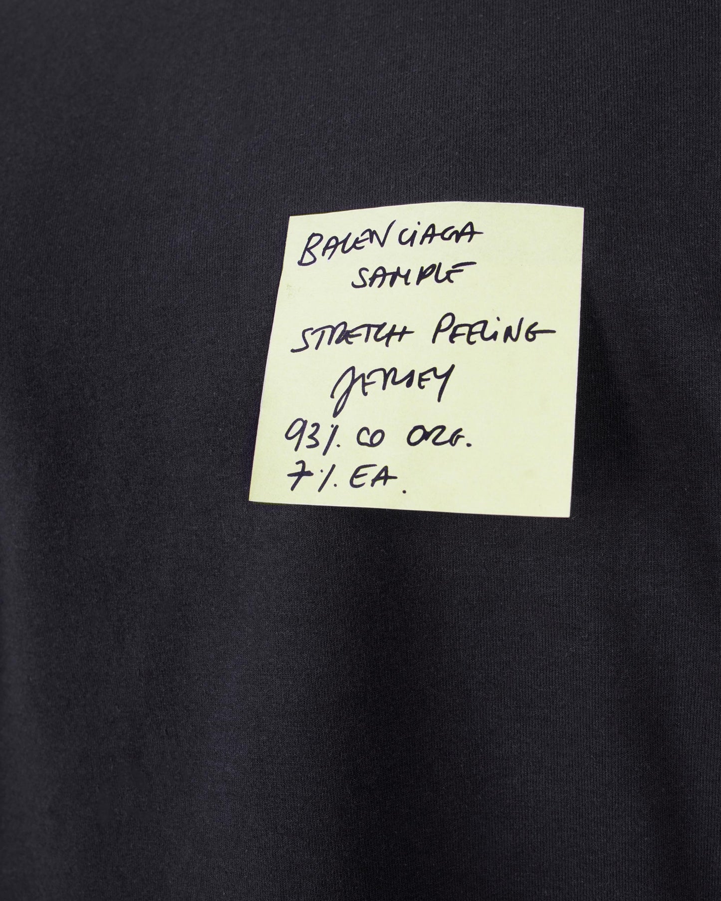 STRETCH TEE WITH NOTE