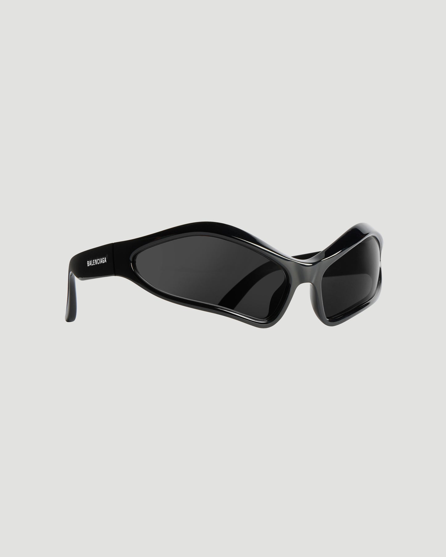 FENNEC OVAL SUNGLASSES IN BLACK