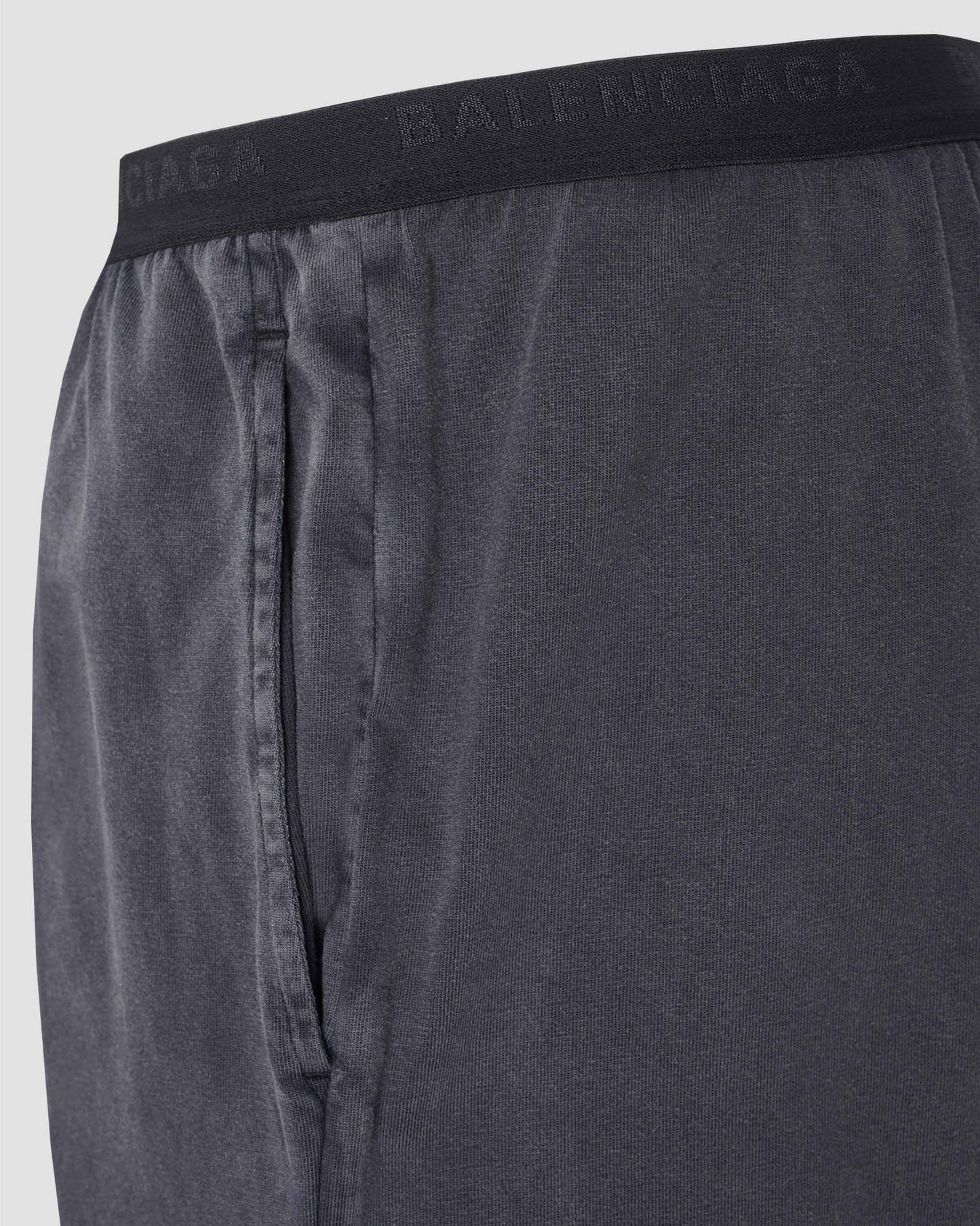 SWEATPANTS WITH POCKETS