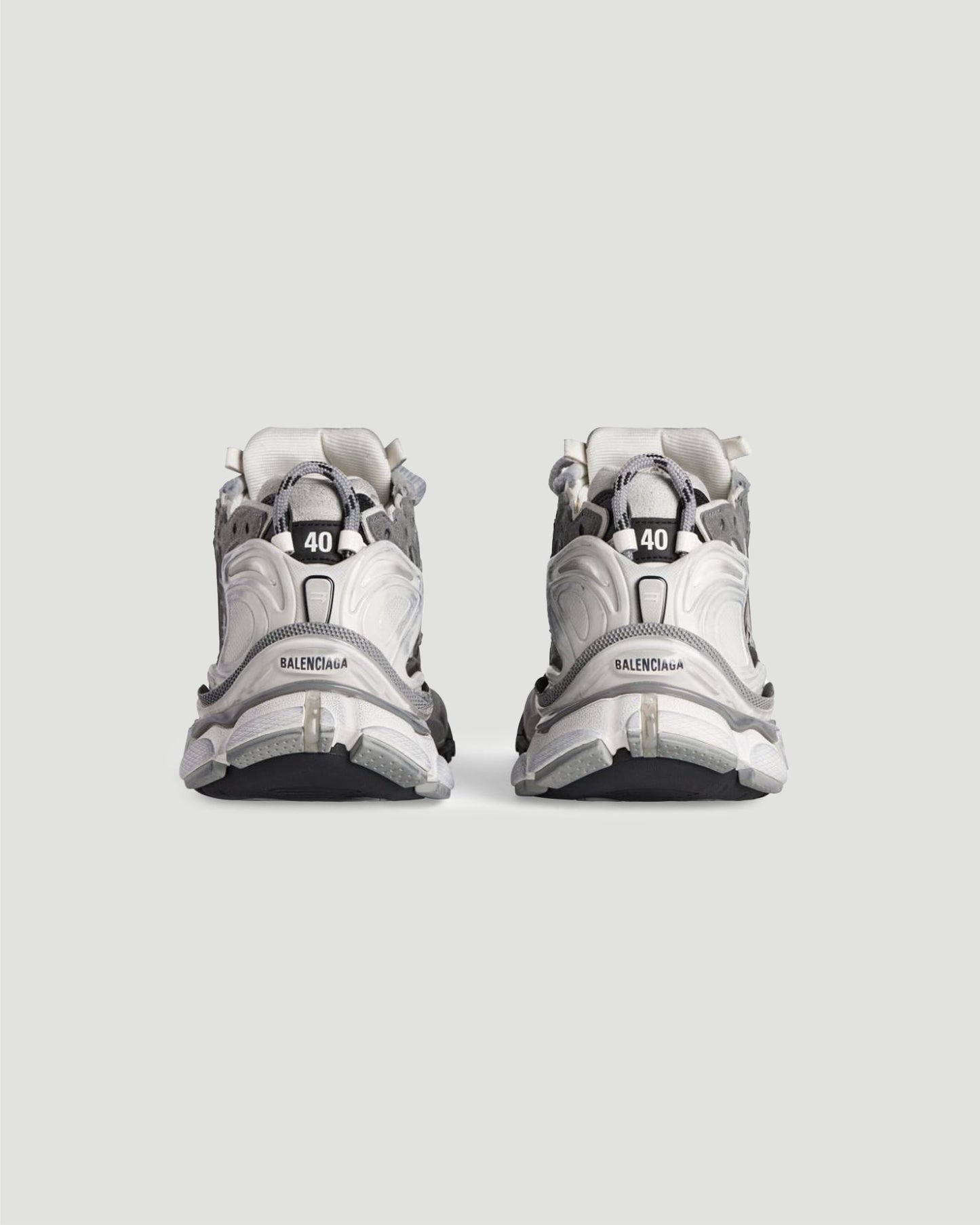 Runner Sneaker in grey and black