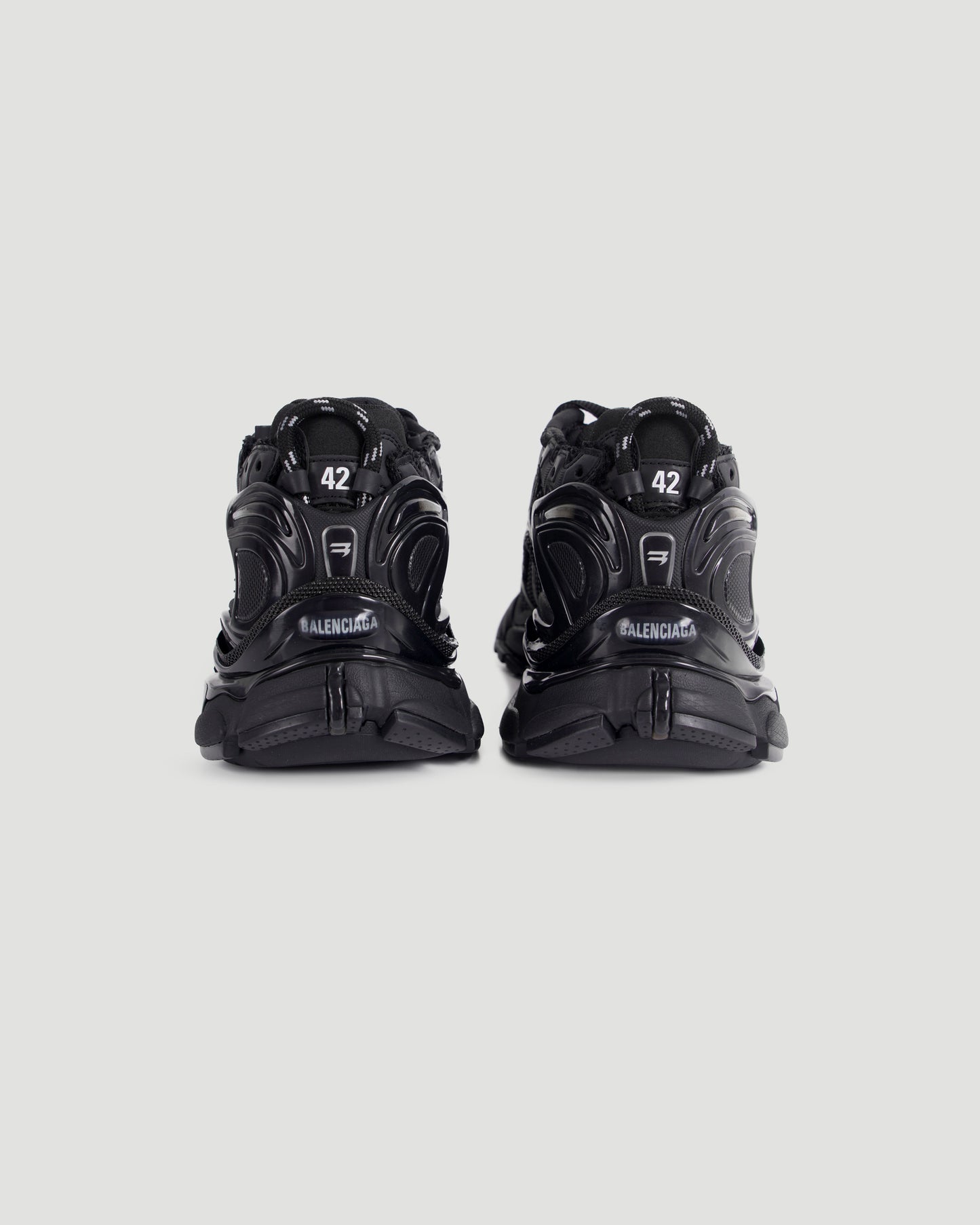Runner sneakers in black