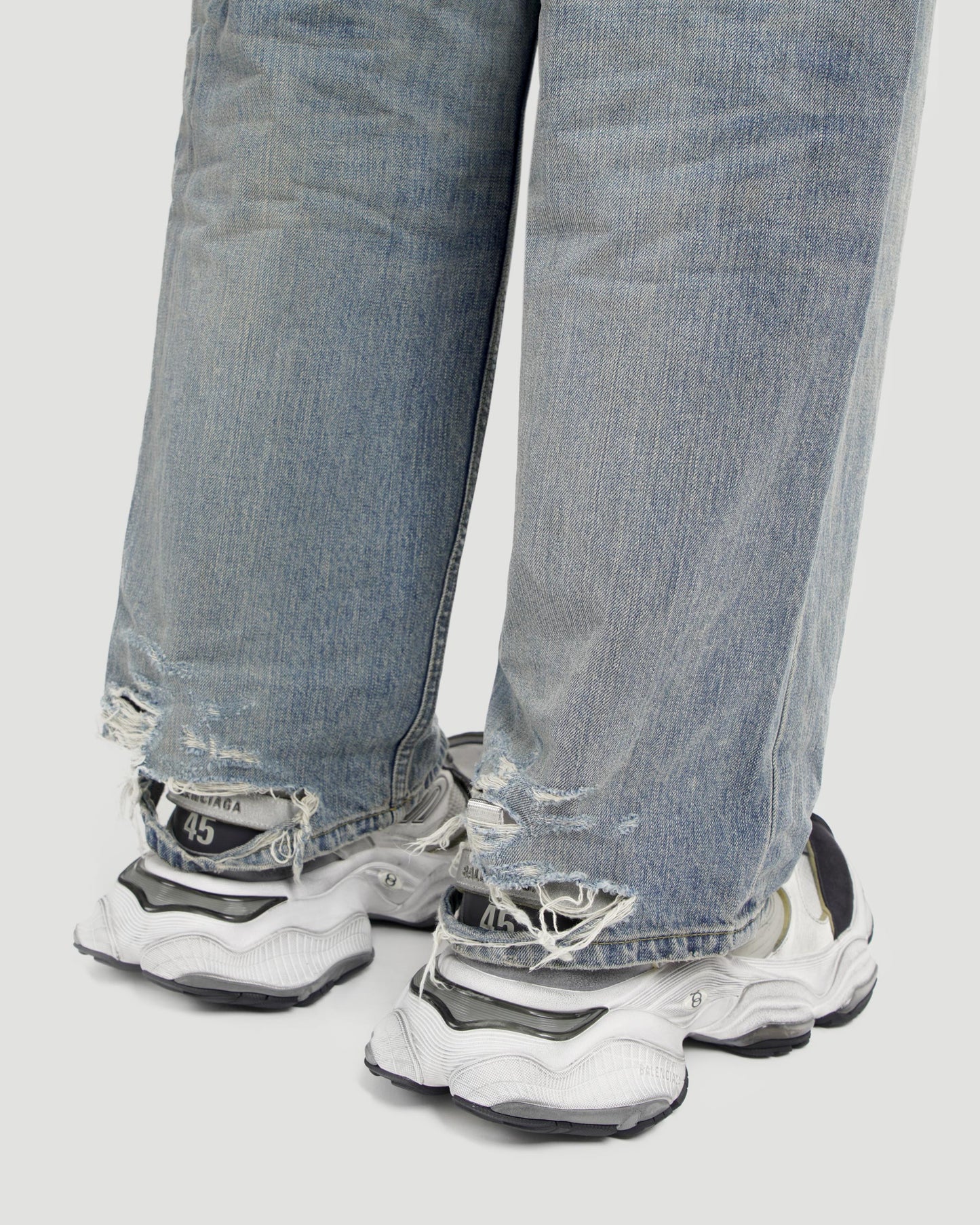 CARGO SNEAKER IN WHITE AND GREY