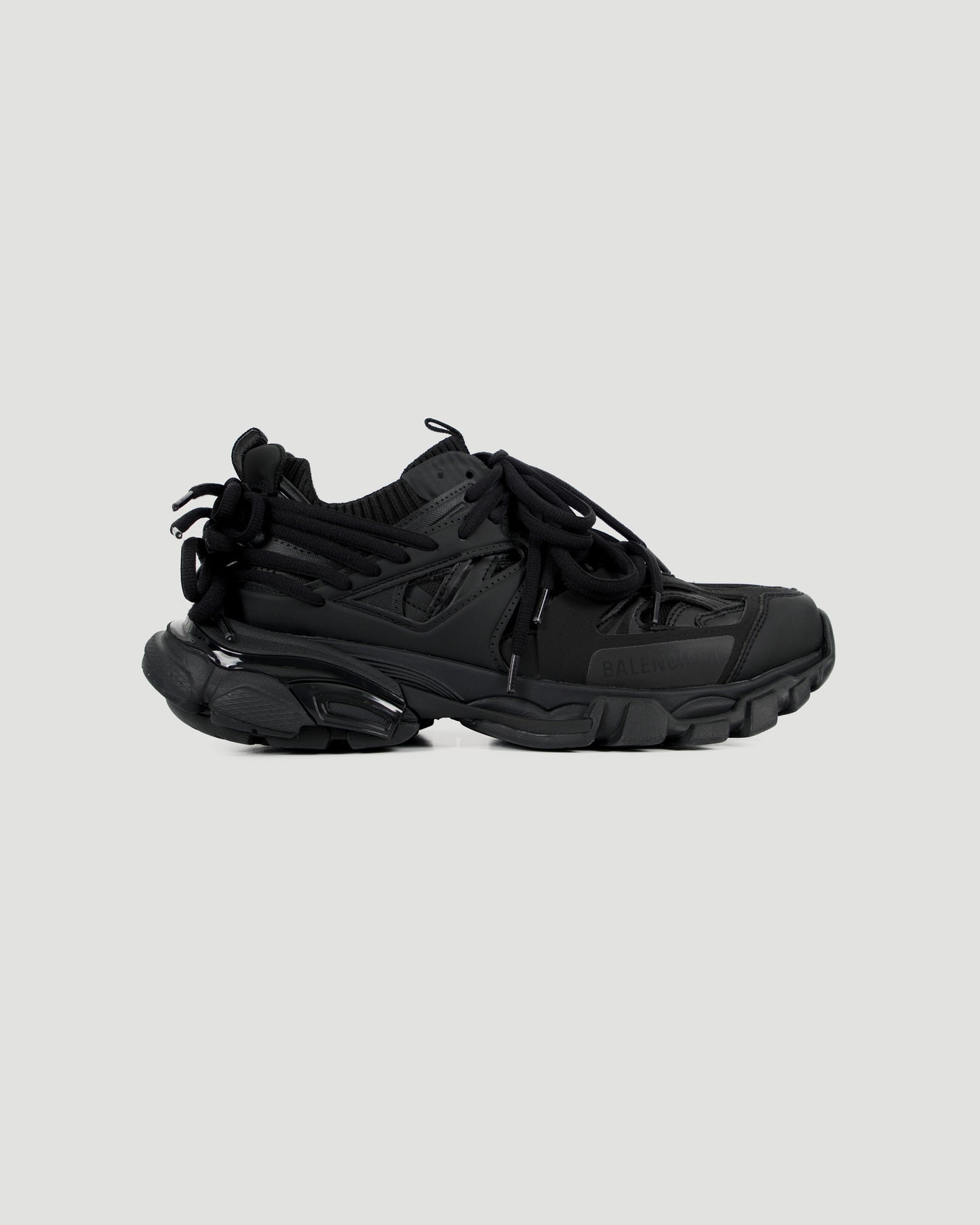TRACK SNEAKER IN BLACK