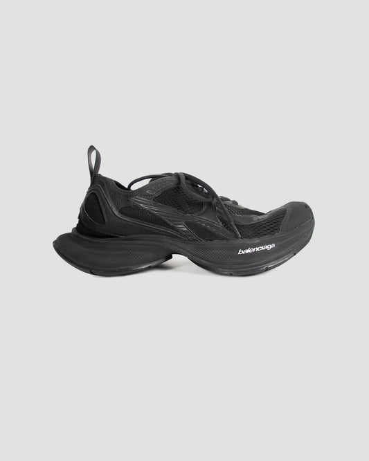 CIRCUIT SNEAKER IN BLACK