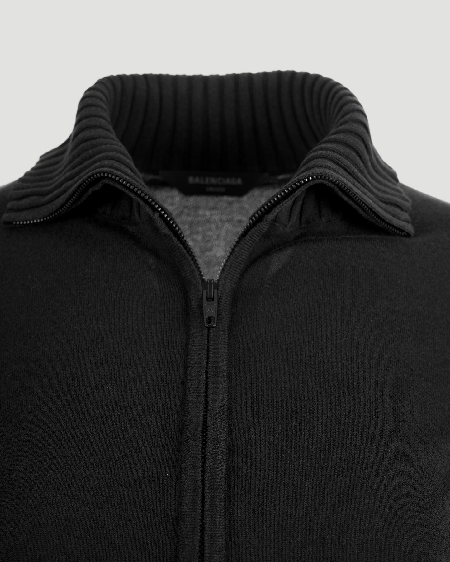 BB PARIS ICON KNOTTED FITTED ZIP-UP JACKET IN BLACK