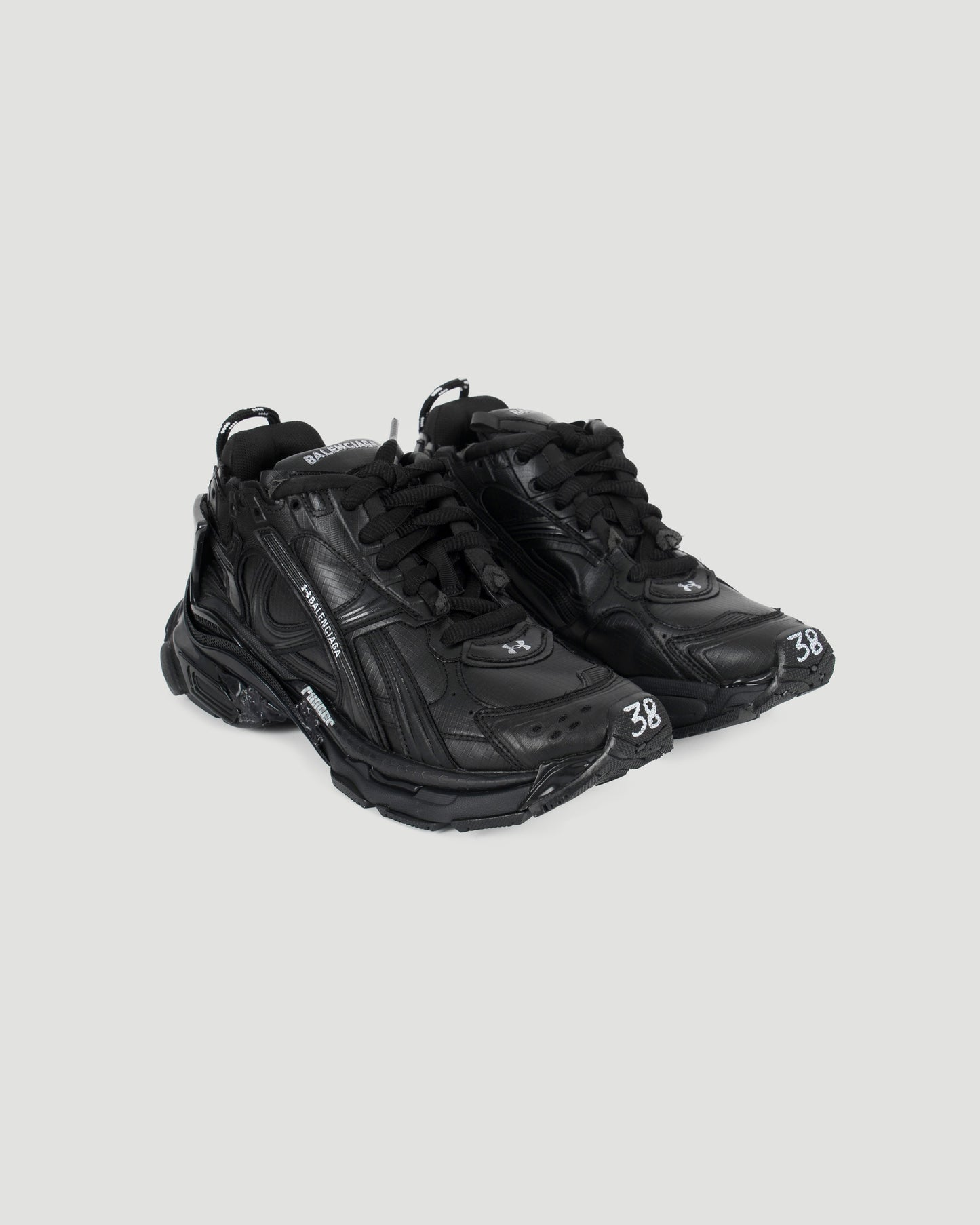 UNDER ARMOUR® RUNNER RIPSTOP SNEAKER IN BLACK