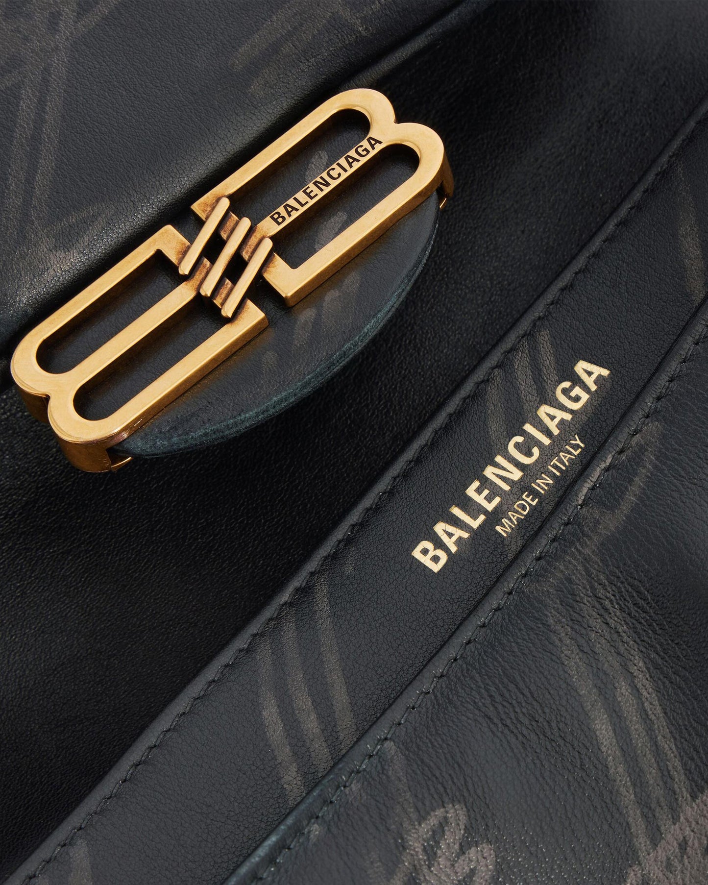 Darling Chain Bag Mini in Black