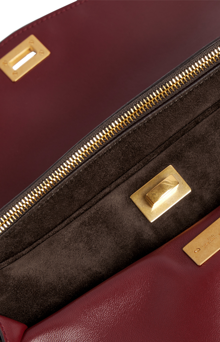 Le 7 Shoulder Bag Medium in Moka