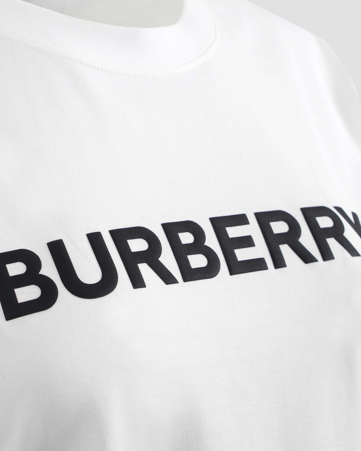 COTTON T-SHIRT IN WHITE