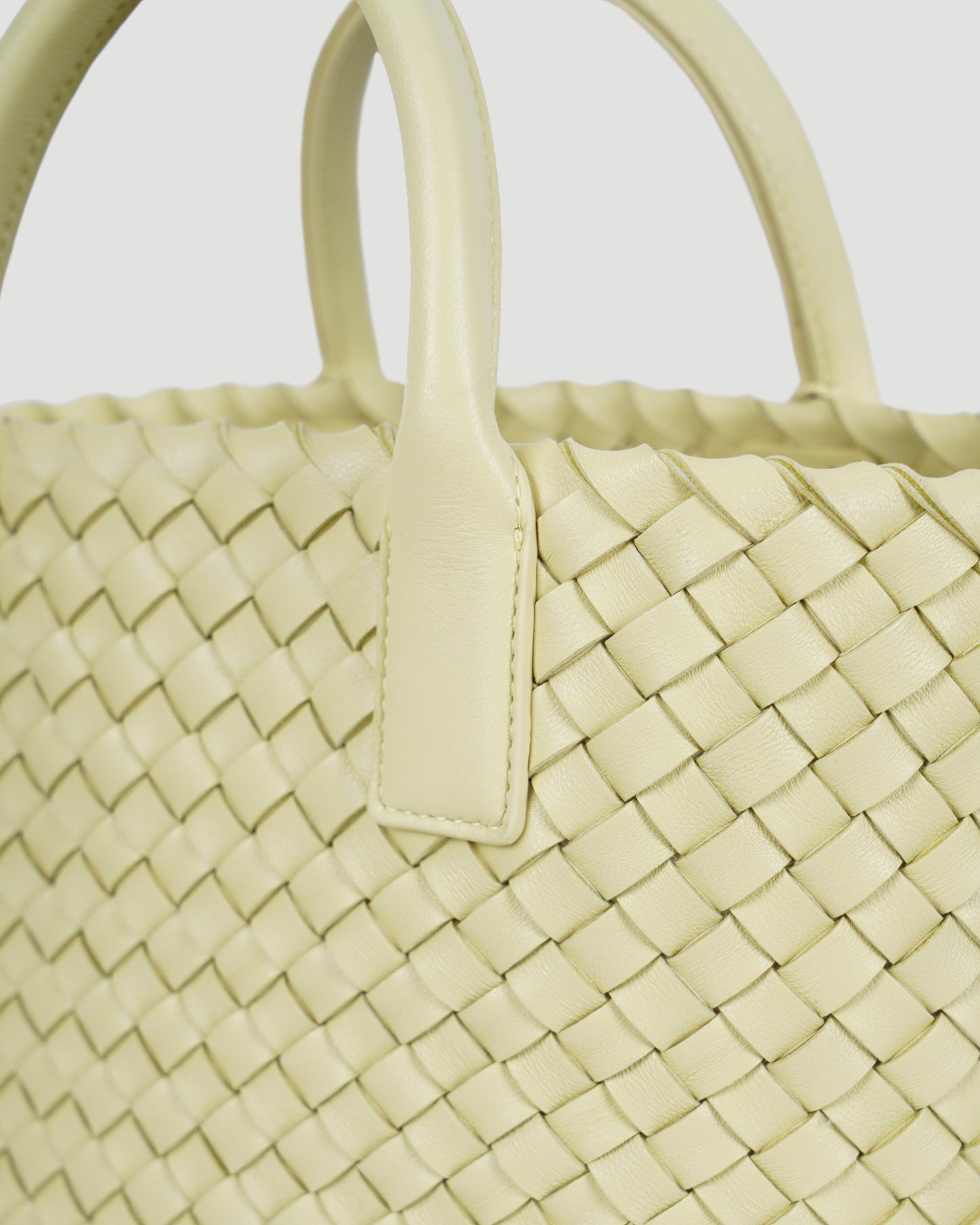 MINI CABAT BAG IN BUTTER GOLD