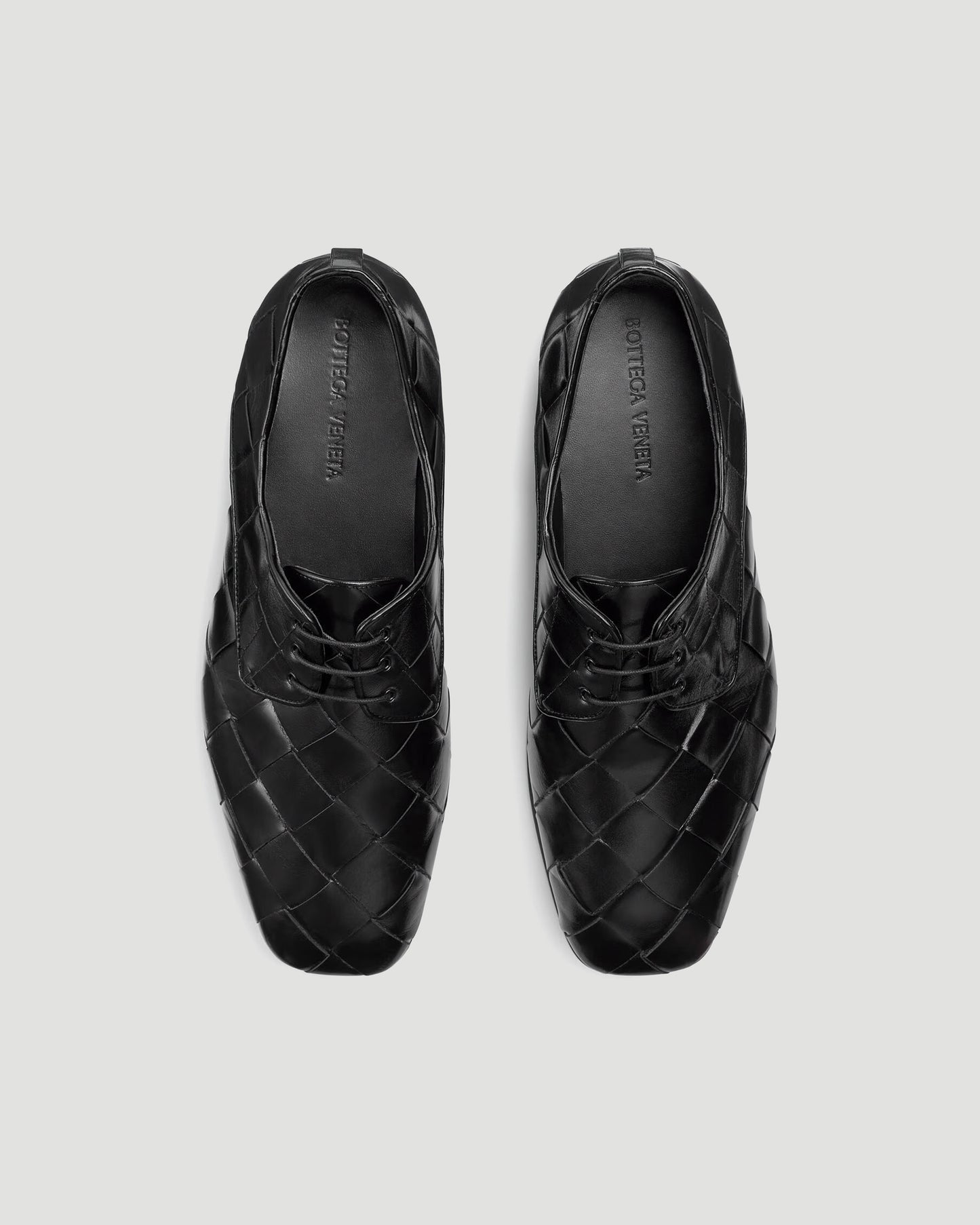Roma Lace-Up Shoe