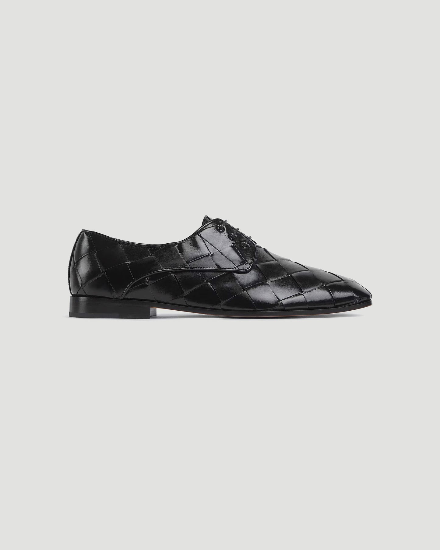 Roma Lace-Up Shoe