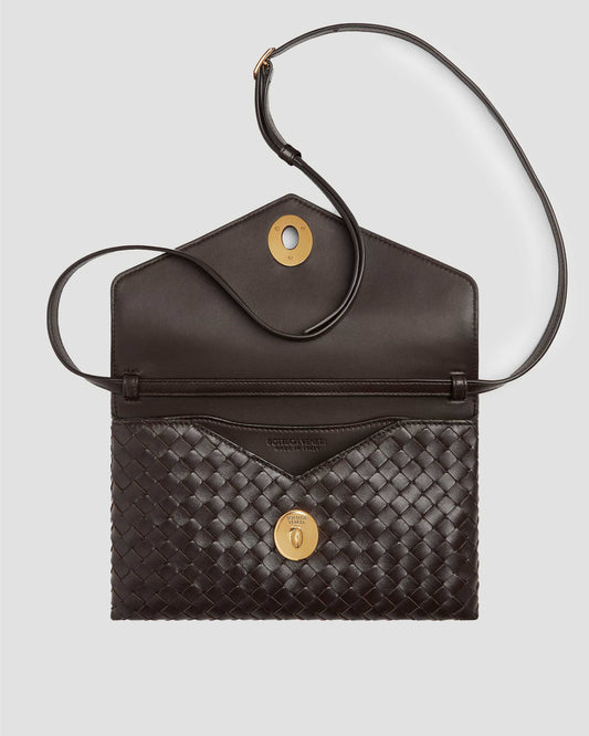 Bottega Veneta Knot Lock Bag in Fondant in Brown — product photo 2