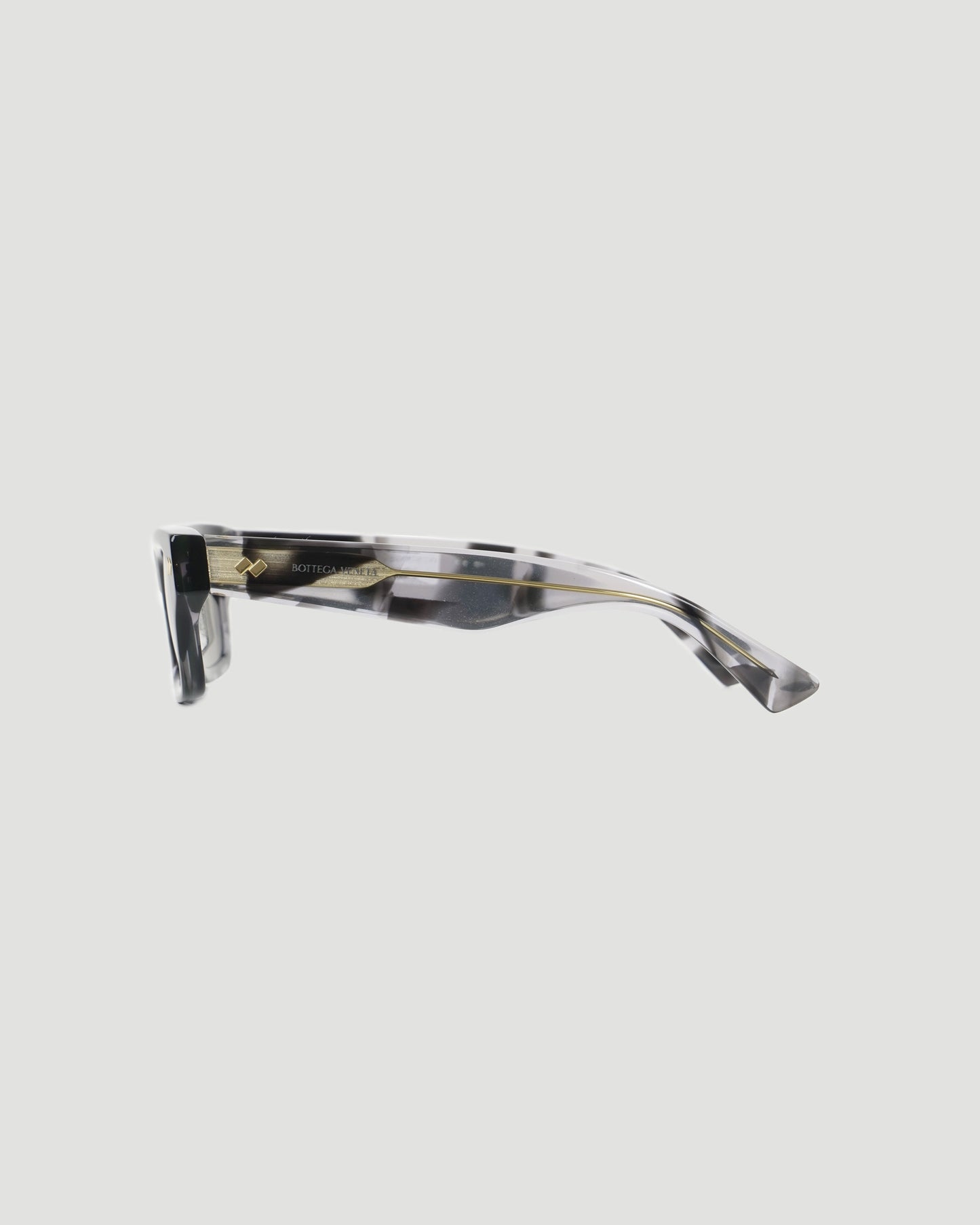 Dizzy Square Sunglasses in Havana Gold