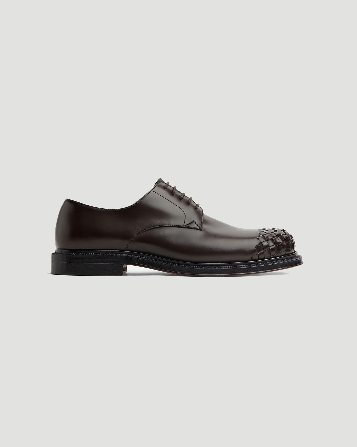 James Lace-Up Shoe