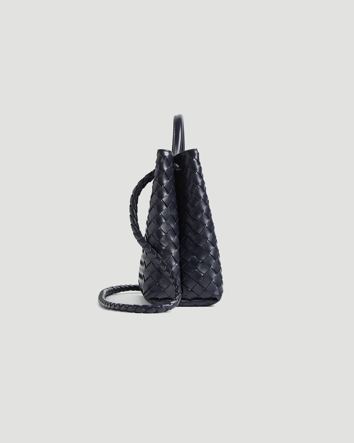 Medium Andiamo Bag in Nocturnal