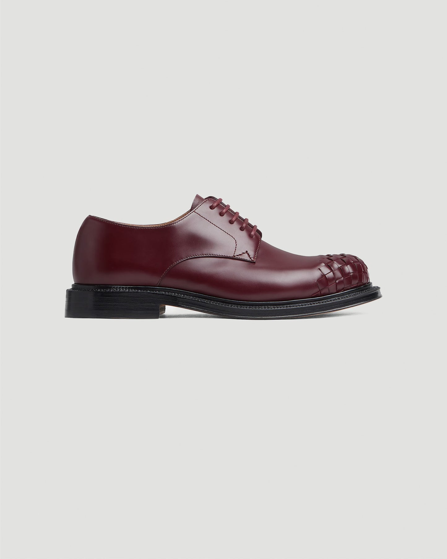 James Lace-Up Shoe