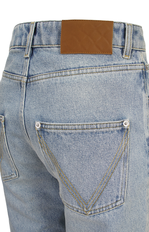 Light Bleach Straight Jeans