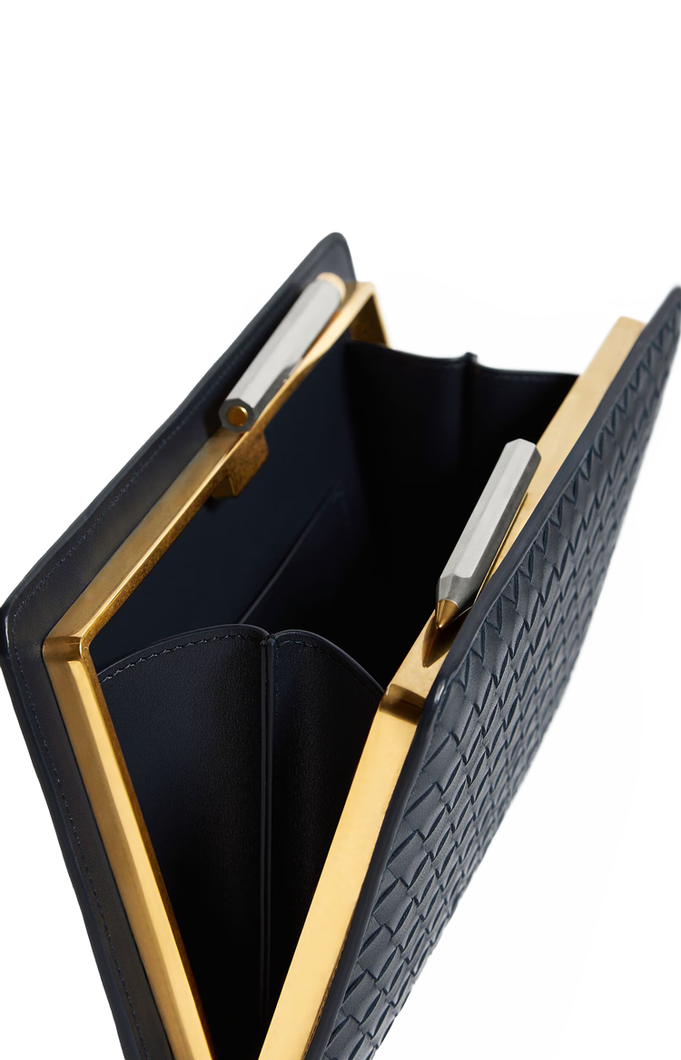 Agenda Clutch