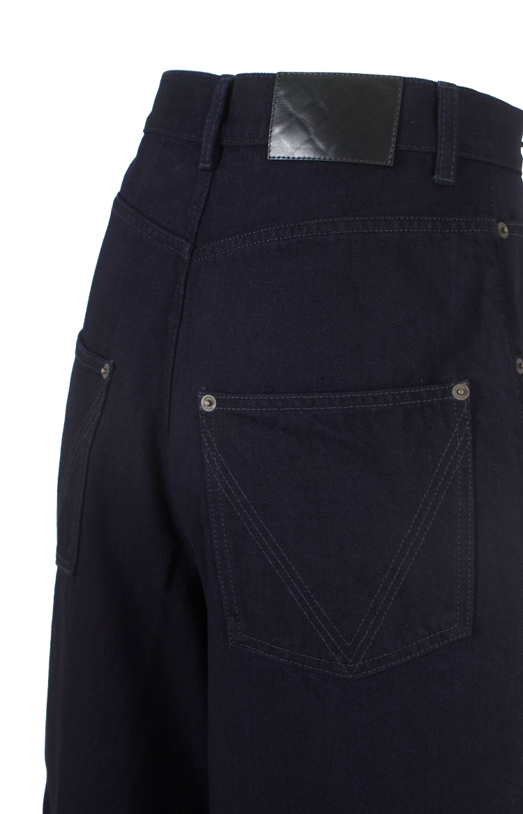 Tapered Jeans in Dark Indigo