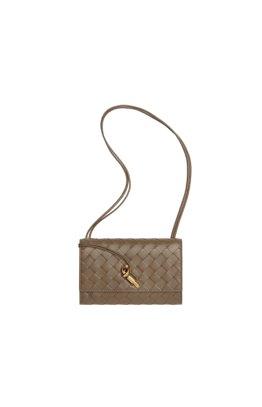 Andiamo Pouch in Pinecone