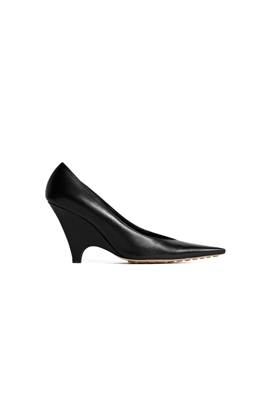 Bottega Veneta Scaletta Pumps in Black — front view