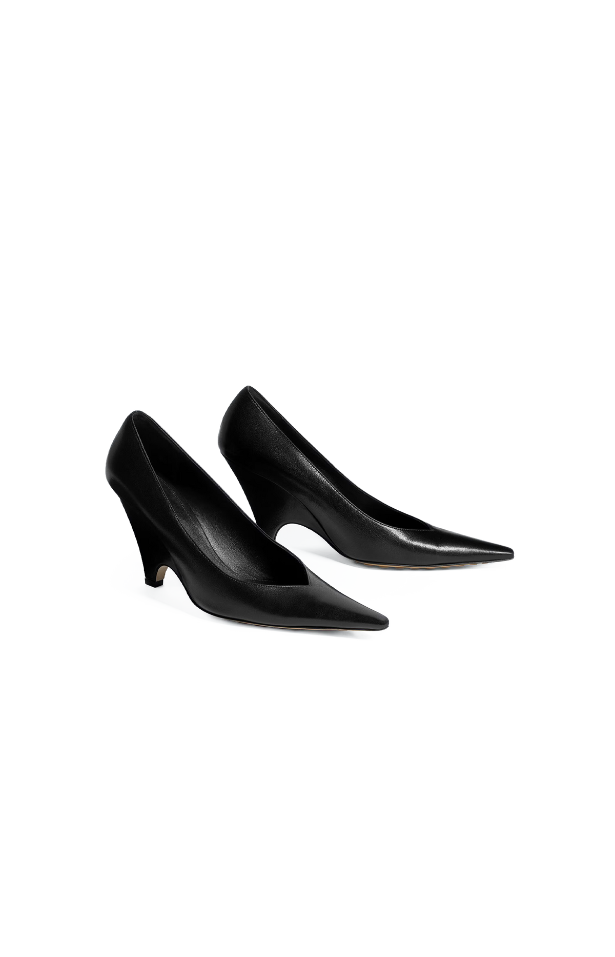 Scaletta Pumps in Black