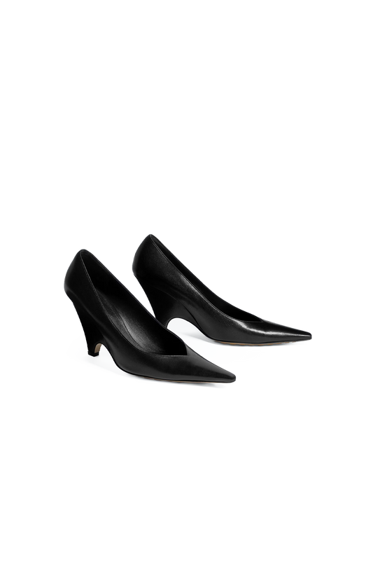 Bottega Veneta Scaletta Pumps in Black — product photo 2