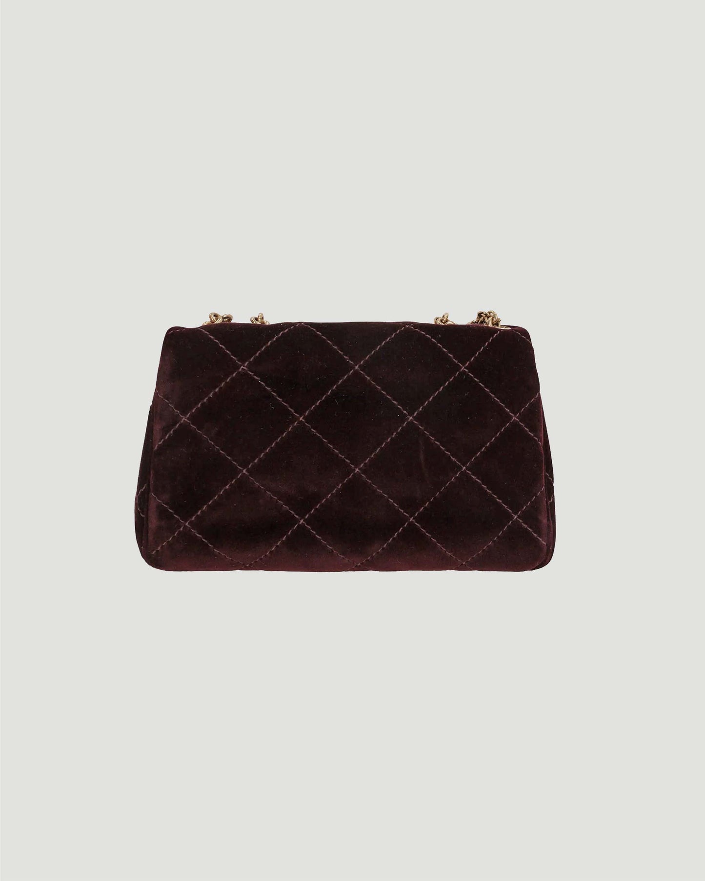 Chloé Heritage Shoulder Bag in Burgundy