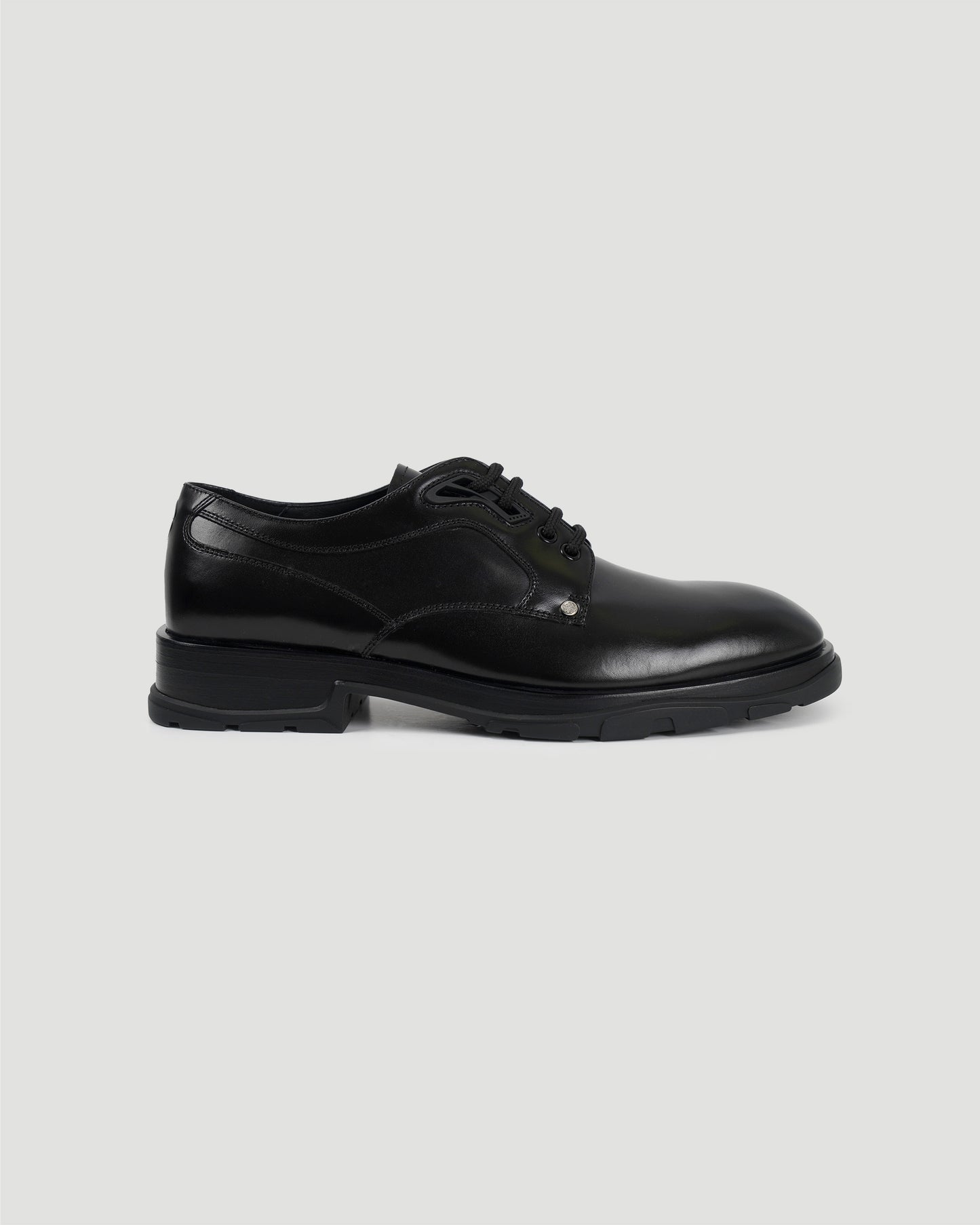 SLIM THREAD LACE-UP DERBY SHOES